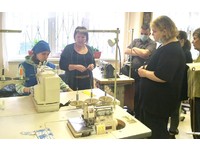 Познакомили с профессиями швеи и плотника