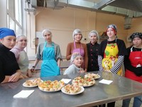 Школьники осваивают поварское дело