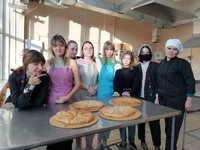 Школьники учились печь пироги