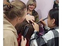 Получили первые навыки профессии парикмахера
