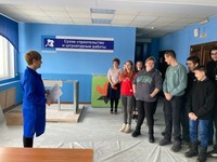 Познакомились с профессиями строительного профиля