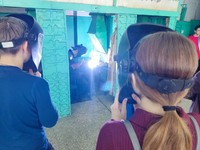 Школьники на мастер-классе поближе познакомились со сваркой