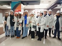 Девятиклассники в цехе «Высота 239»
